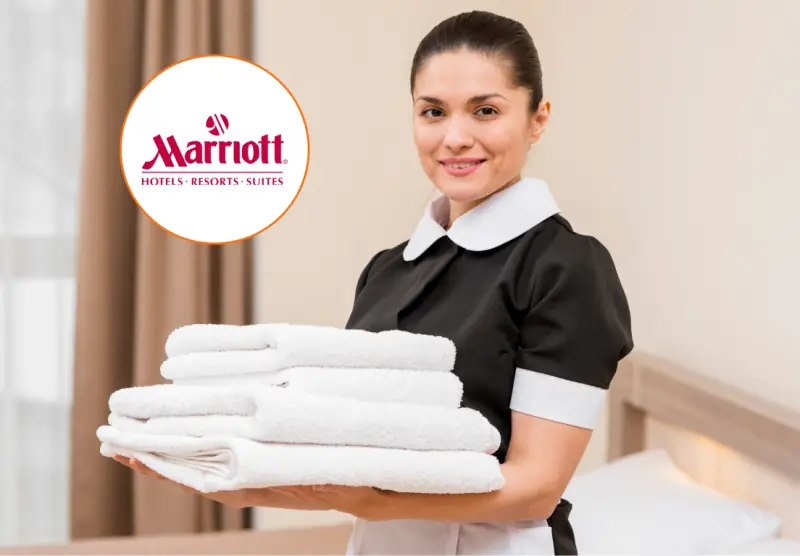 Покоївка в готель Vienna Marriott Hotel — 1