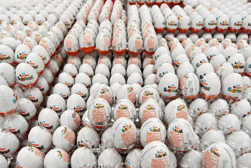 Шоколадні яйця Kinder — продукція для пакування